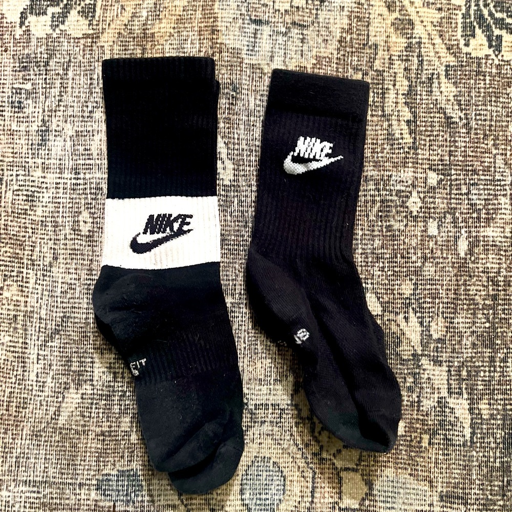 2 sets of Nike socks